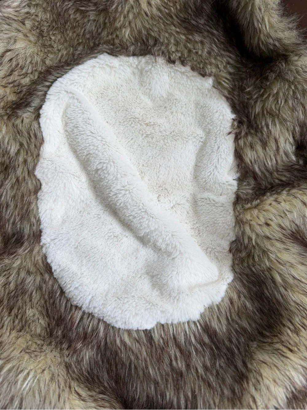 Pottery Barn Kids Faux Fur Raccoon Halloween Costume Hood & Tail Set size 3T